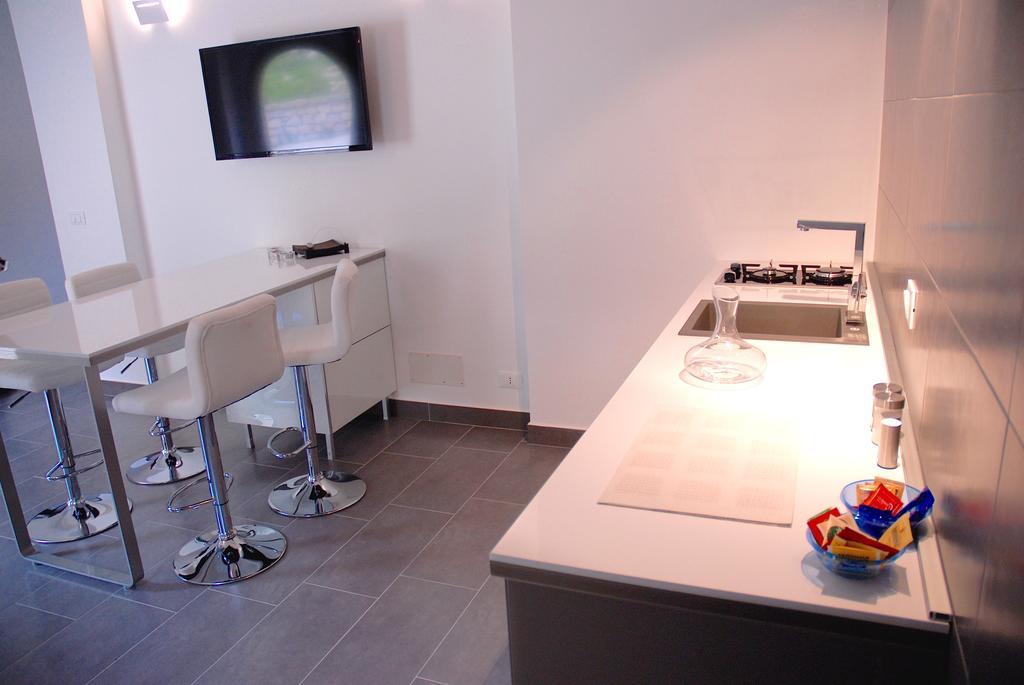 Luna - Aragon Home Holiday Montalbano Elicona Esterno foto