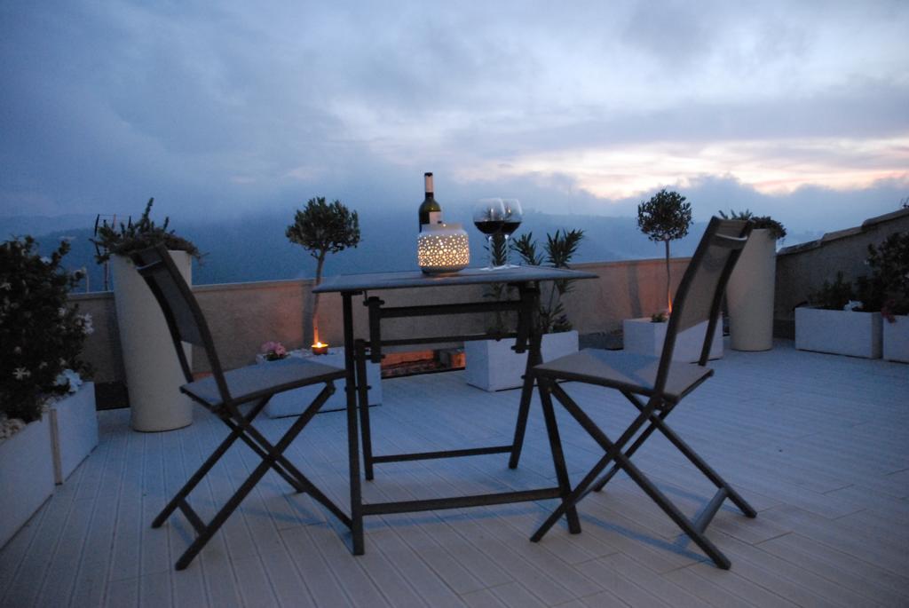 Luna - Aragon Home Holiday Montalbano Elicona Esterno foto